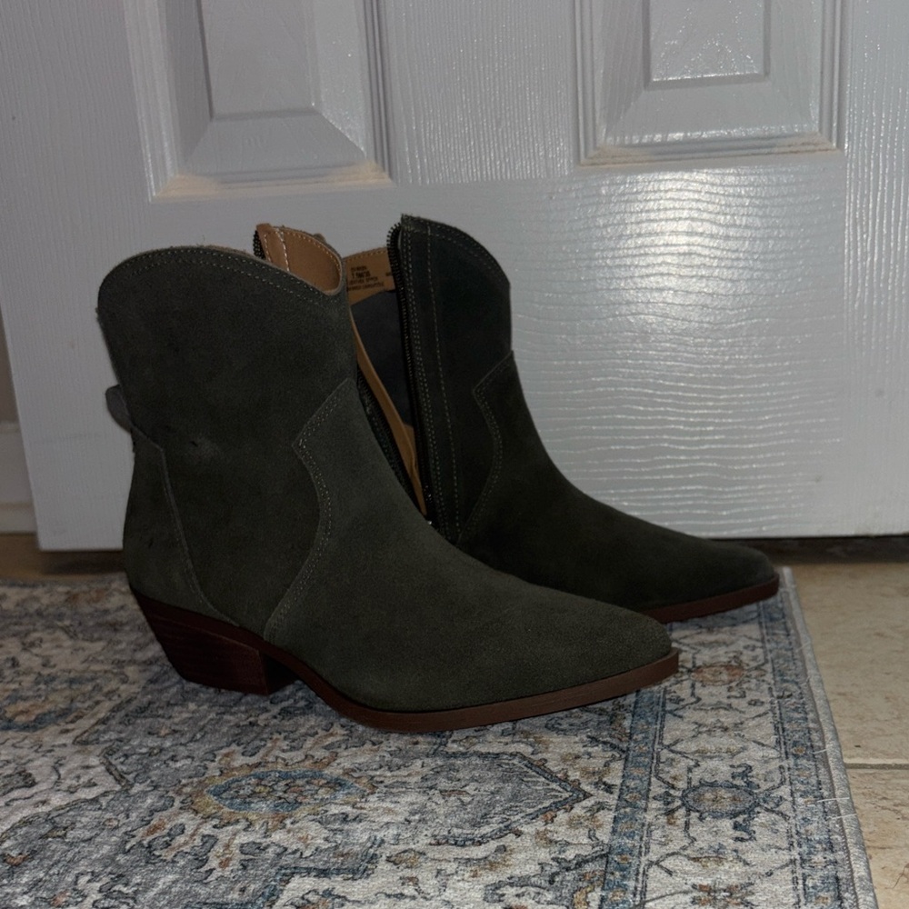 Crown Vintage Dark Green Suede Ankle Booties